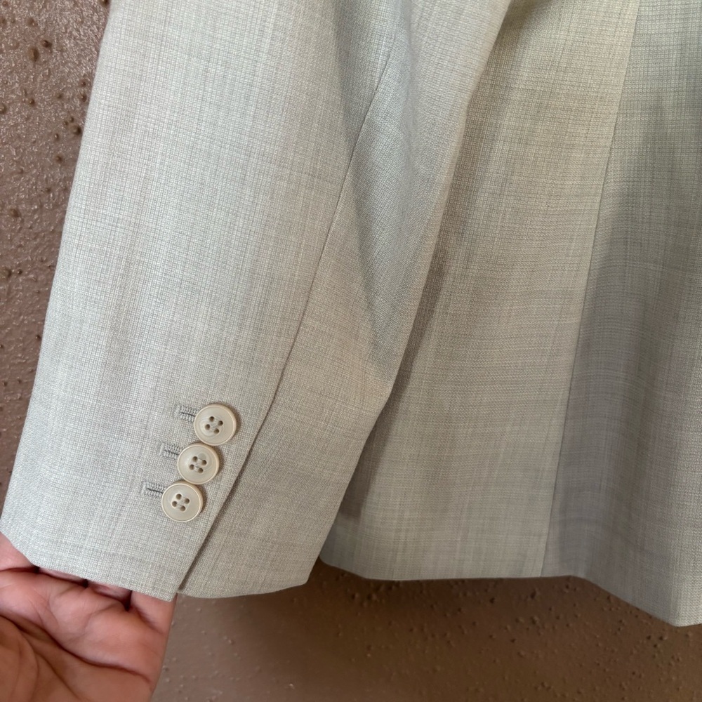 Ann taylor LOFT Women's Beige Blazer 100% wool size 12P - Picture 6 of 9